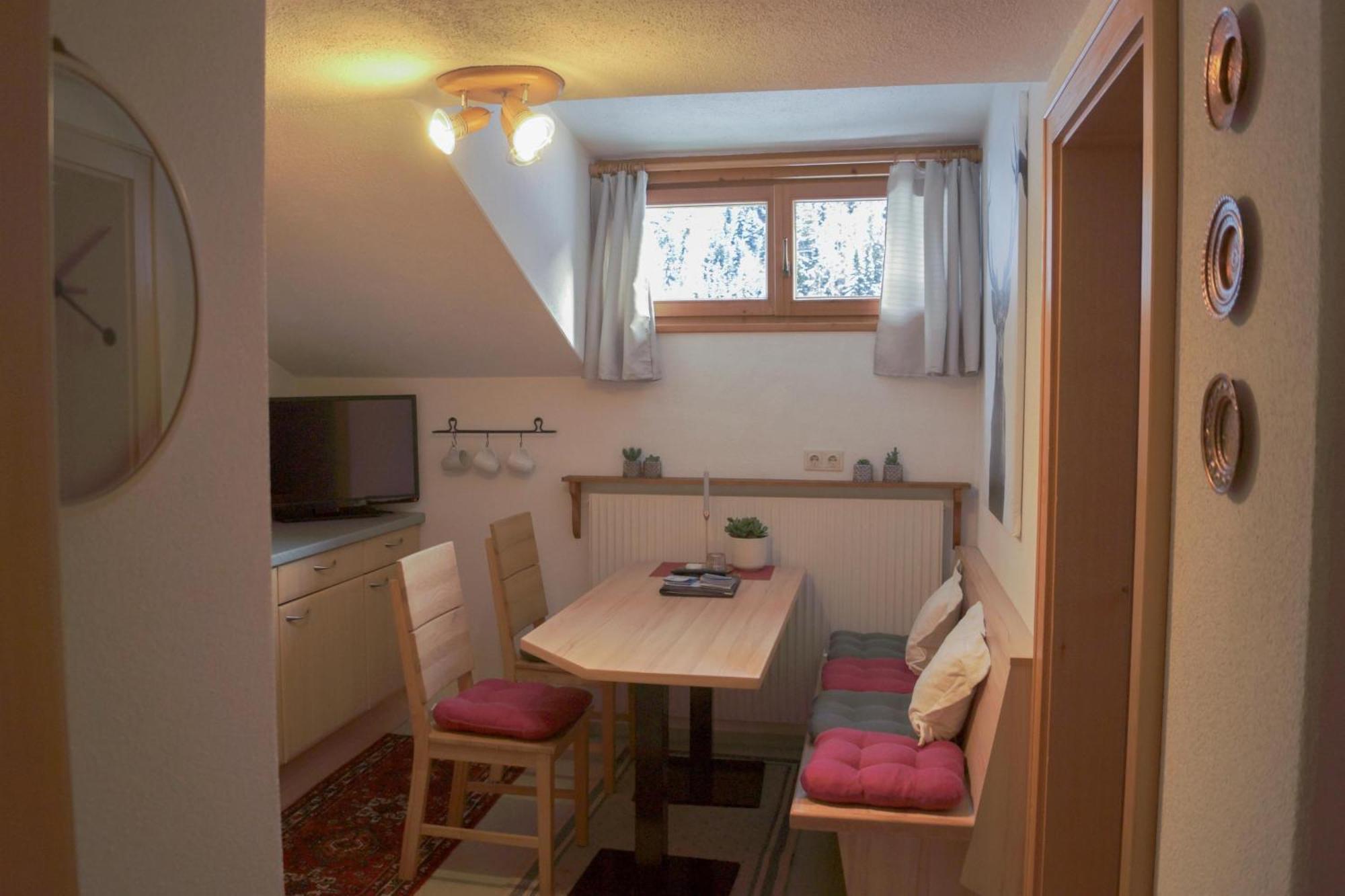 Apartpension Schollberg Sankt Anton am Arlberg Extérieur photo