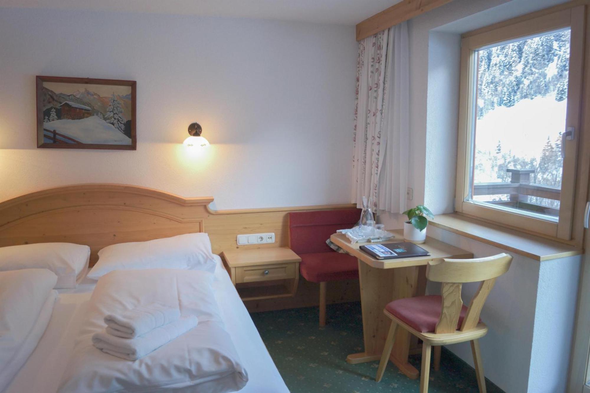 Apartpension Schollberg Sankt Anton am Arlberg Extérieur photo