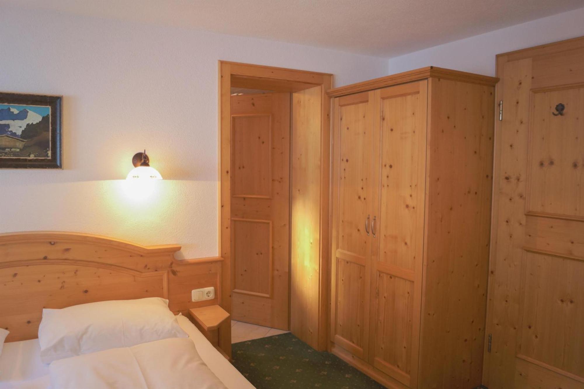 Apartpension Schollberg Sankt Anton am Arlberg Extérieur photo