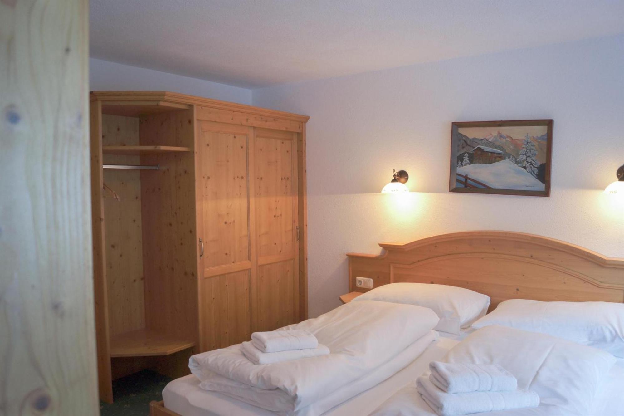 Apartpension Schollberg Sankt Anton am Arlberg Extérieur photo