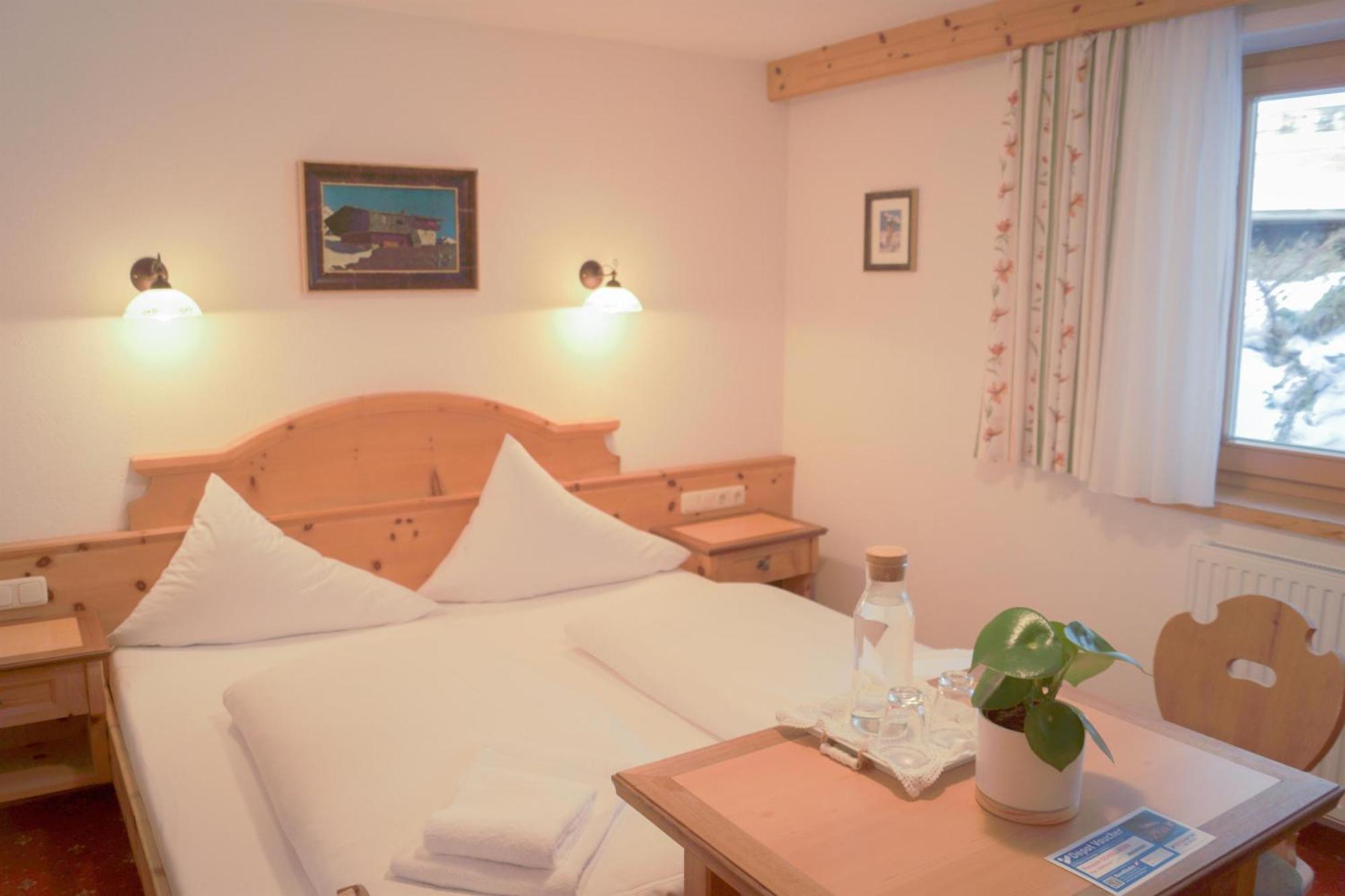 Apartpension Schollberg Sankt Anton am Arlberg Extérieur photo