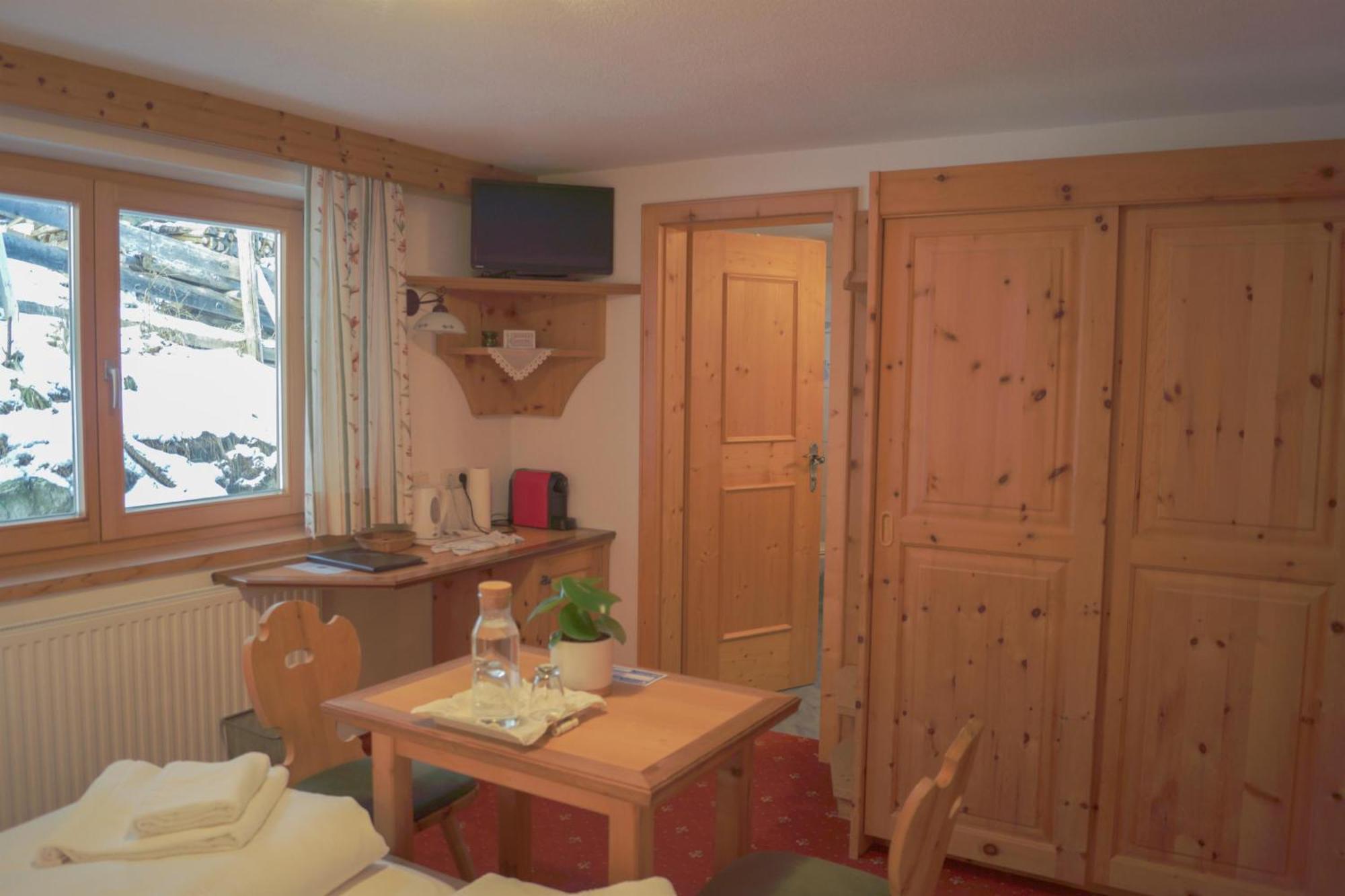 Apartpension Schollberg Sankt Anton am Arlberg Extérieur photo