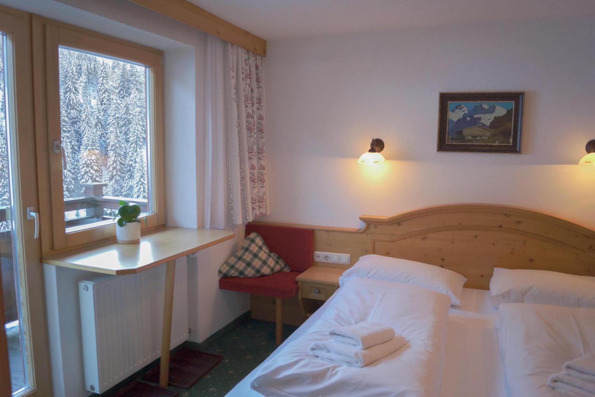 Apartpension Schollberg Sankt Anton am Arlberg Extérieur photo